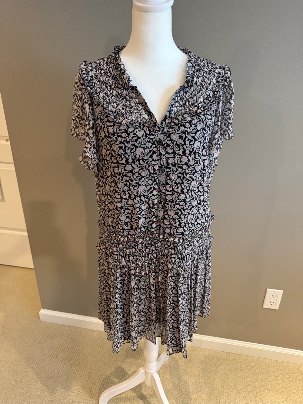 Joie Andric Smocked Short Sleeve Mini Dress in Caviar Size 8